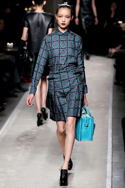 Look 34